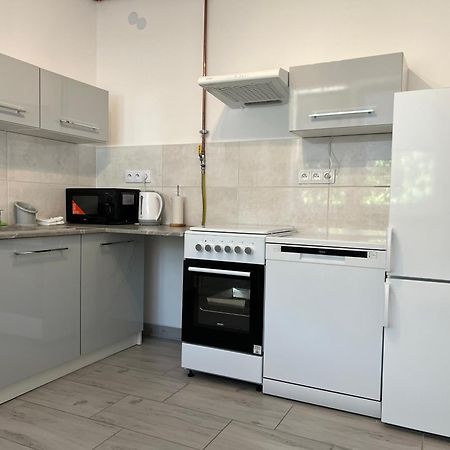 Etna 3 Dom Z Parkingiem Rzeszow Morgowa Apartment Exterior photo
